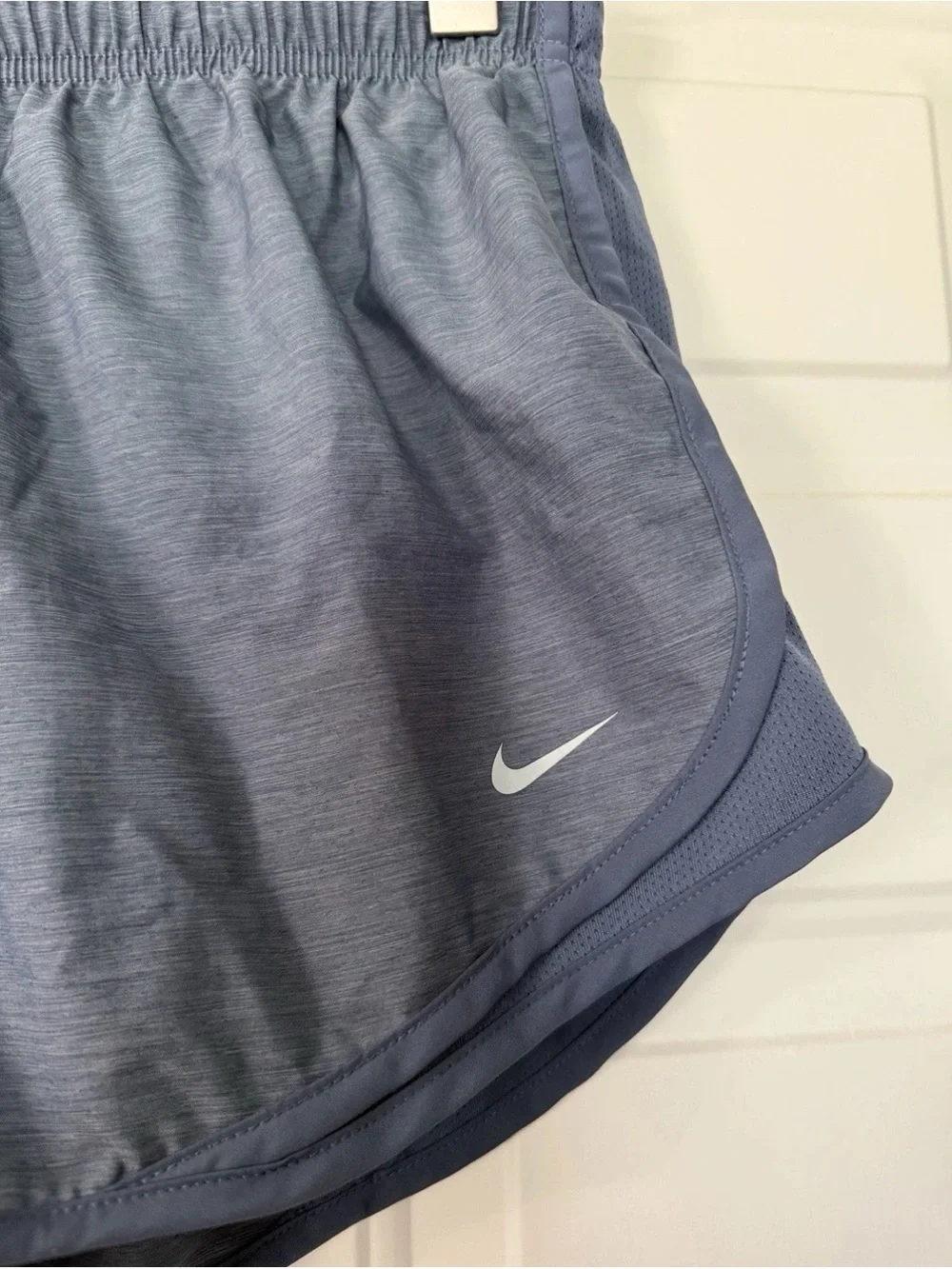 NIKE Womens Dri-Fit TEMPO Athletic Shorts Denim Blue Medium